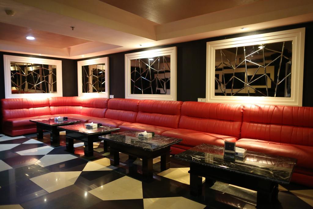 Golden Boutique Hotel Melawai Cakarta Dış mekan fotoğraf