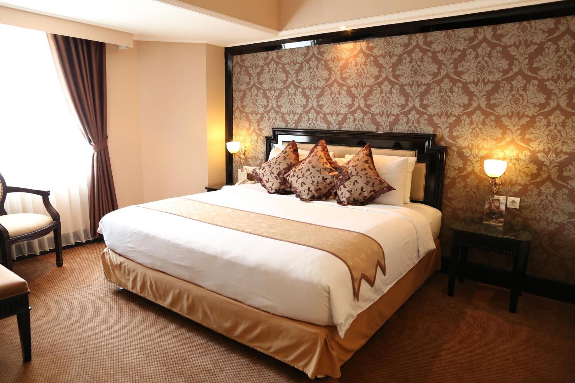 Golden Boutique Hotel Melawai Cakarta Dış mekan fotoğraf